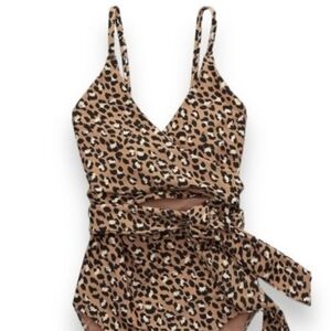 Aerie Leopard Print One-Piece Swimsuit – Size L Long